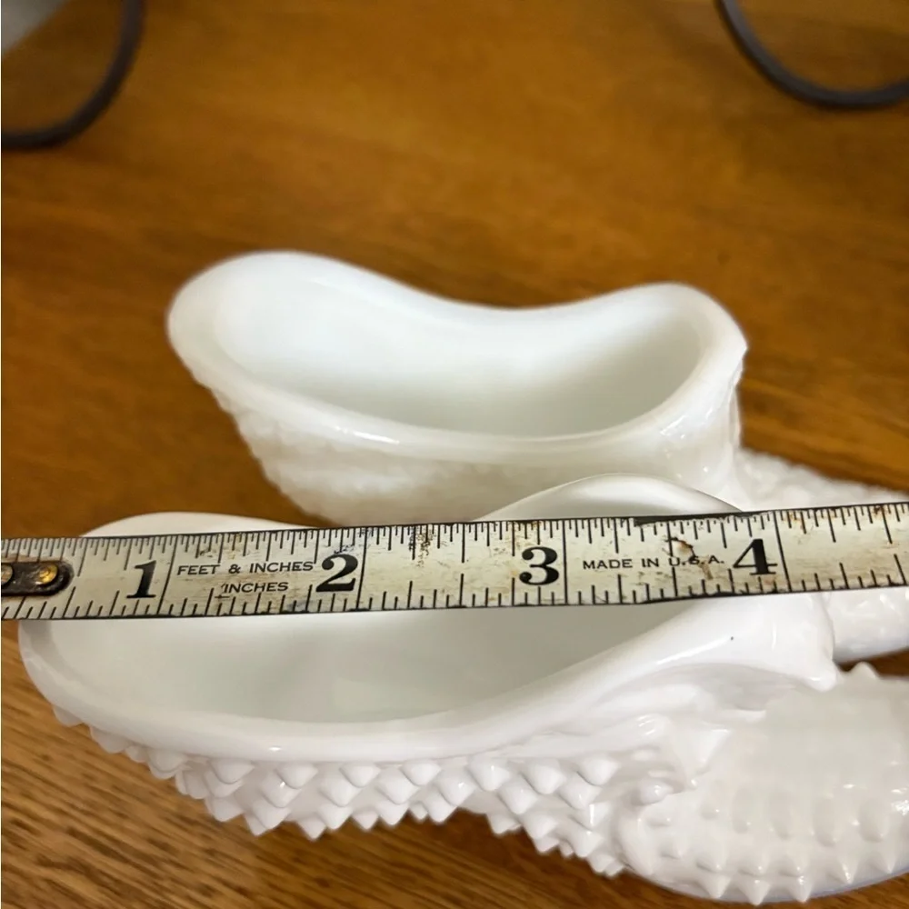 Vintage Fenton Milk Glass Daisy and Hobnail Slippers/ Shoes - Picture 9 of 10